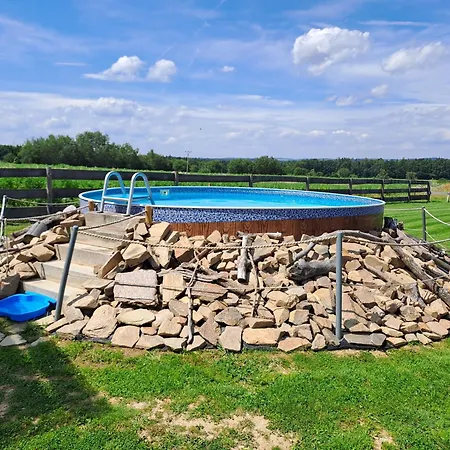 Wellness Srub U Holubů Ferienhaus